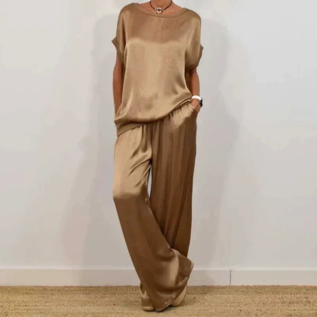Nerea | Conjunto de top y pantalón palazzo en crema satinado