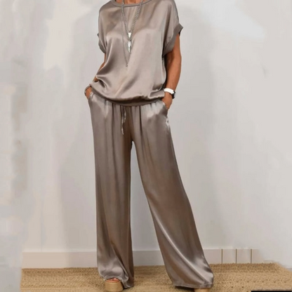 Nerea | Conjunto de top y pantalón palazzo en crema satinado