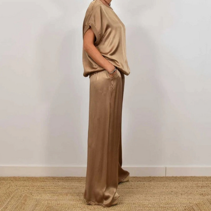 Nerea | Conjunto de top y pantalón palazzo en crema satinado