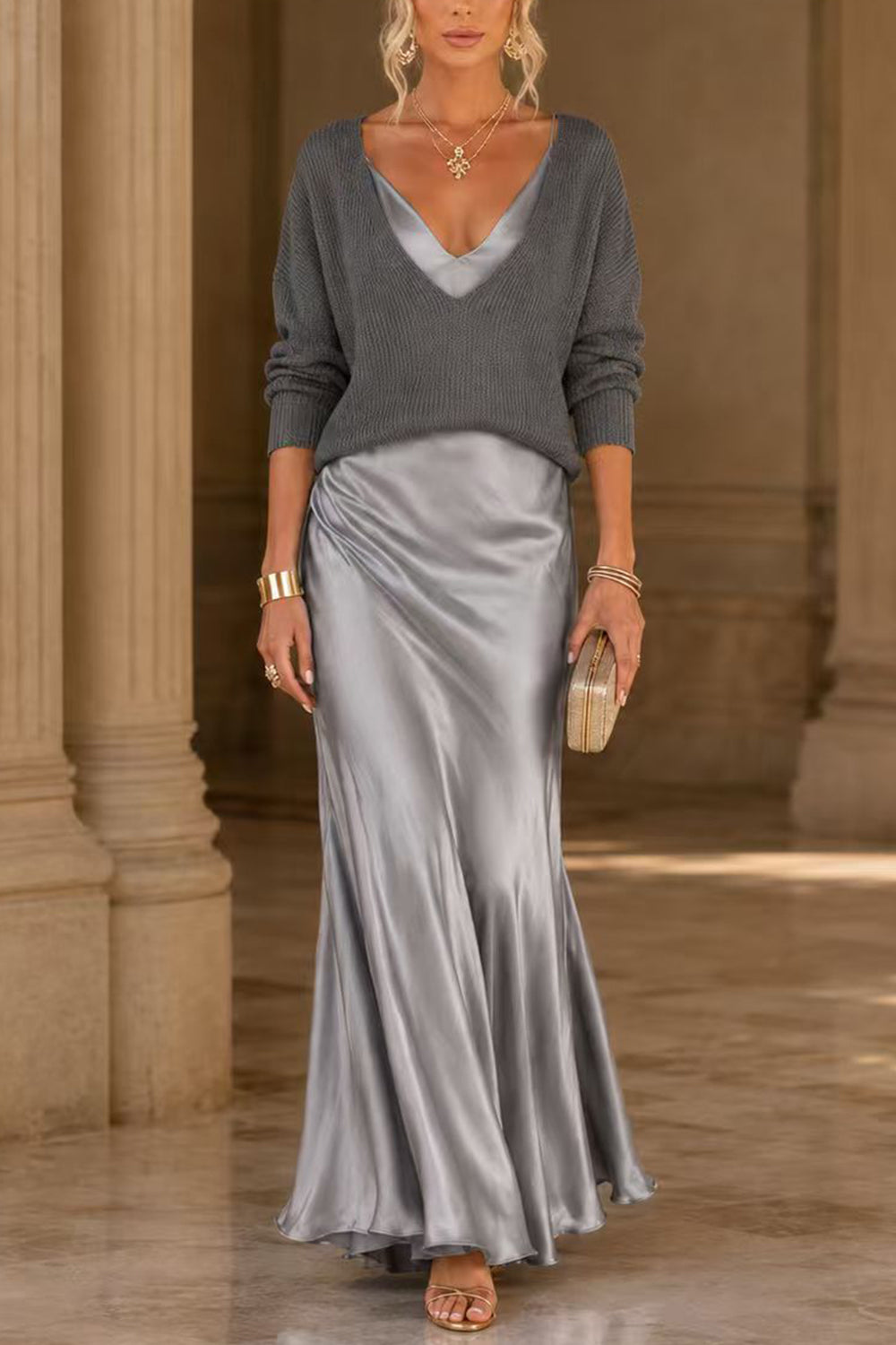 Jessa | Completo con maglione scollo a V e abito lungo in raso