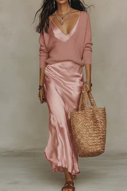 Jessa | Completo con maglione scollo a V e abito lungo in raso