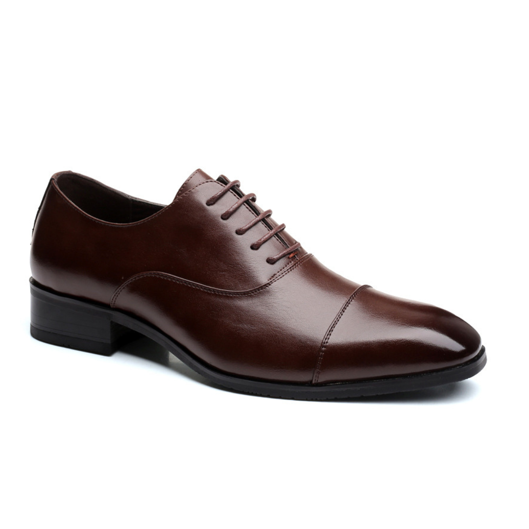 Zapatos de cuero clásicos