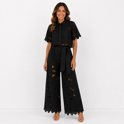 Mónica | Conjunto de top camisero y pantalón ancho en encaje calado floral