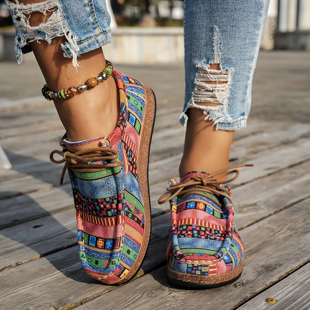 Zapatillas deportivas ortopédicas y cómodas multicolor para mujer.