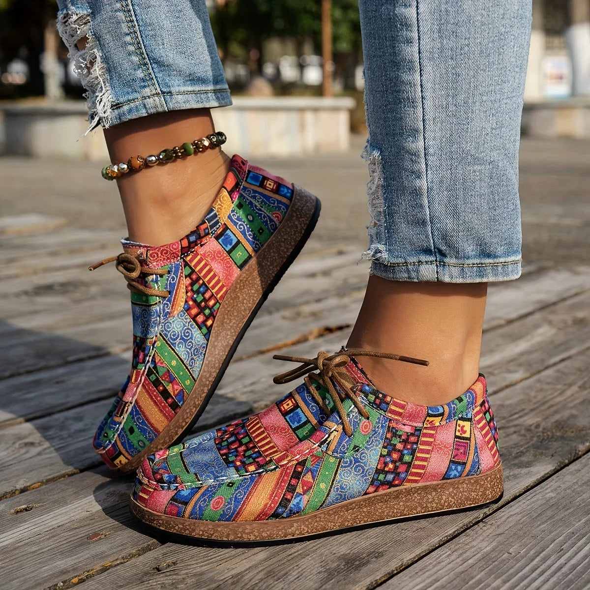 Zapatillas deportivas ortopédicas y cómodas multicolor para mujer.