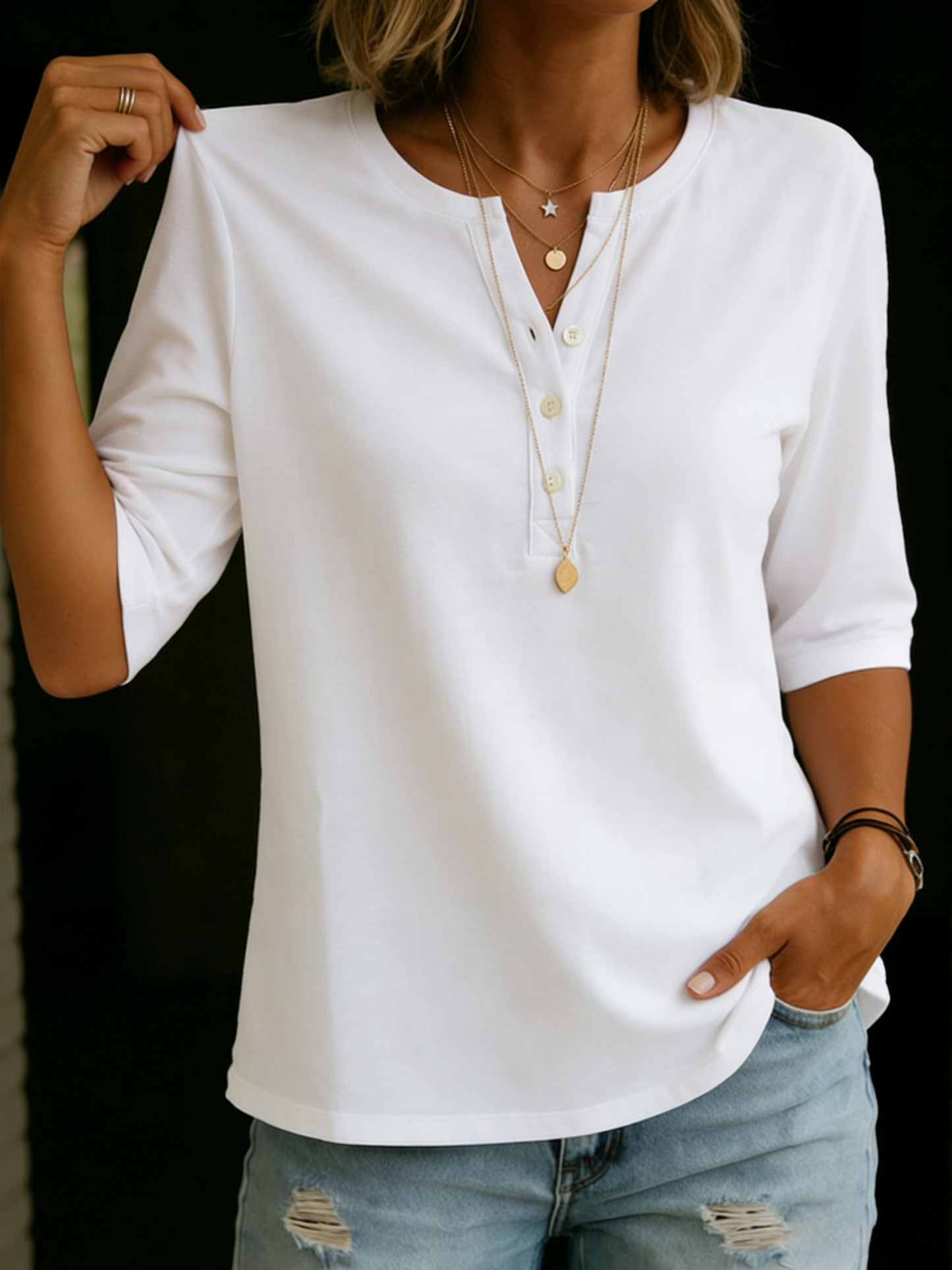 Pilar | Top de algodón con cuello henley y manga tres cuartos